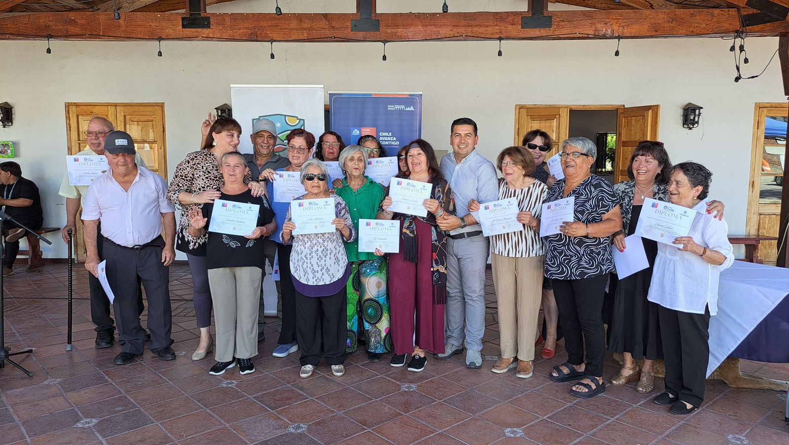 💜🌷 EMOTIVO RECONOCIMIENTO A MUJERES EN EL MARCO DEL MES DE LA MUJER EN #GRANEROS