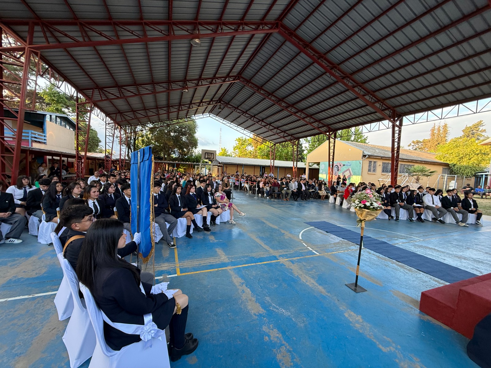 ALCALDE DE GRANEROS, MARCELO MIÑAÑIR MATUS, PARTICIPA EN EMOTIVAS EN LAS LICENCIATURAS Y CIERRA EL AÑO ESCOLAR 2025