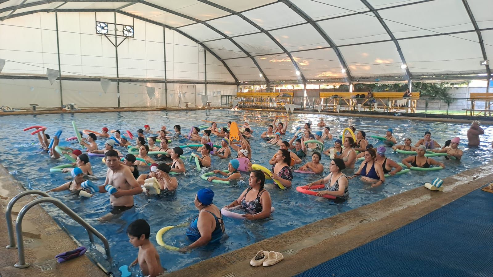 JUNTAS DE VECINOS DE GRANEROS ACCEDEN A TEMPORADA DE PISCINA MUNICIPAL GRATUITA