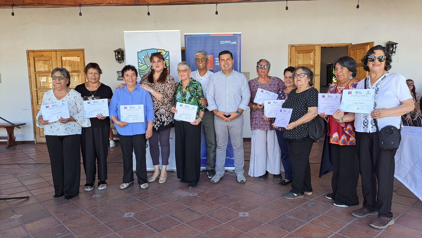💜🌷 EMOTIVO RECONOCIMIENTO A MUJERES EN EL MARCO DEL MES DE LA MUJER EN #GRANEROS