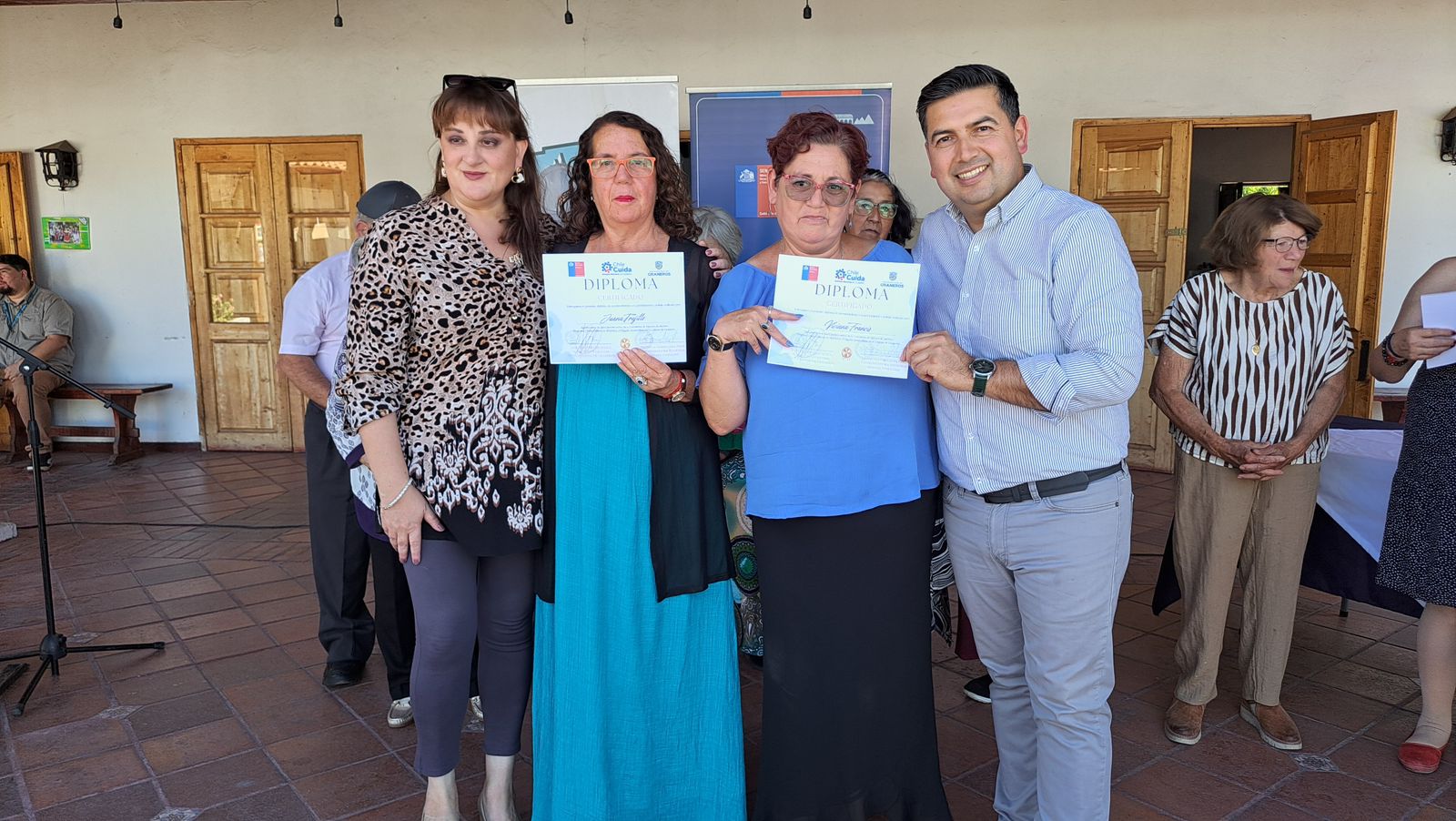💜🌷 EMOTIVO RECONOCIMIENTO A MUJERES EN EL MARCO DEL MES DE LA MUJER EN #GRANEROS