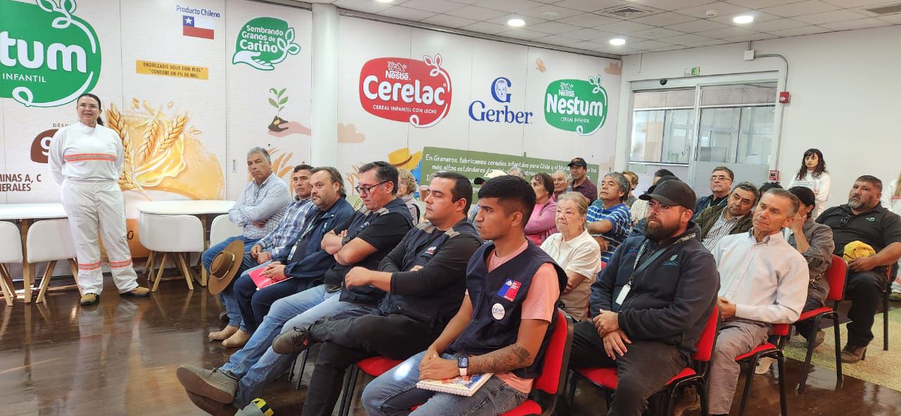 🌱🌾 AGRICULTORES DE #GRANEROS CONOCEN EXPERIENCIA DE AGRICULTURA REGENERATIVA EN FÁBRICA NESTLÉ