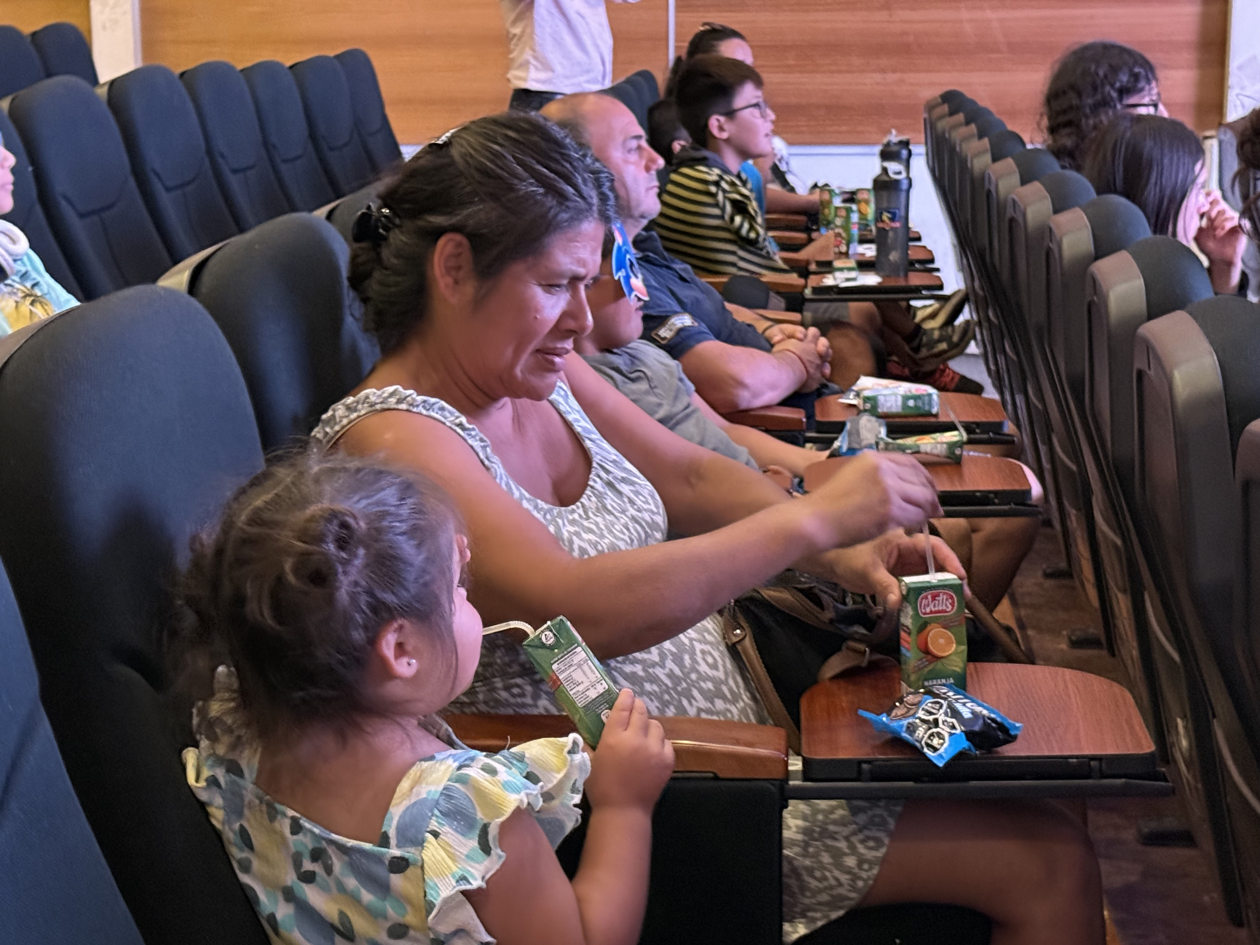 CINE GRATUITO UNIÓ A LAS FAMILIAS EN GRANEROS