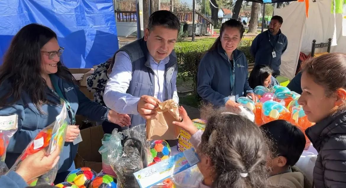 GRANEROS VIVIÓ LA MAGIA DE PINOCHO EN SU PLAZA DE ARMAS
