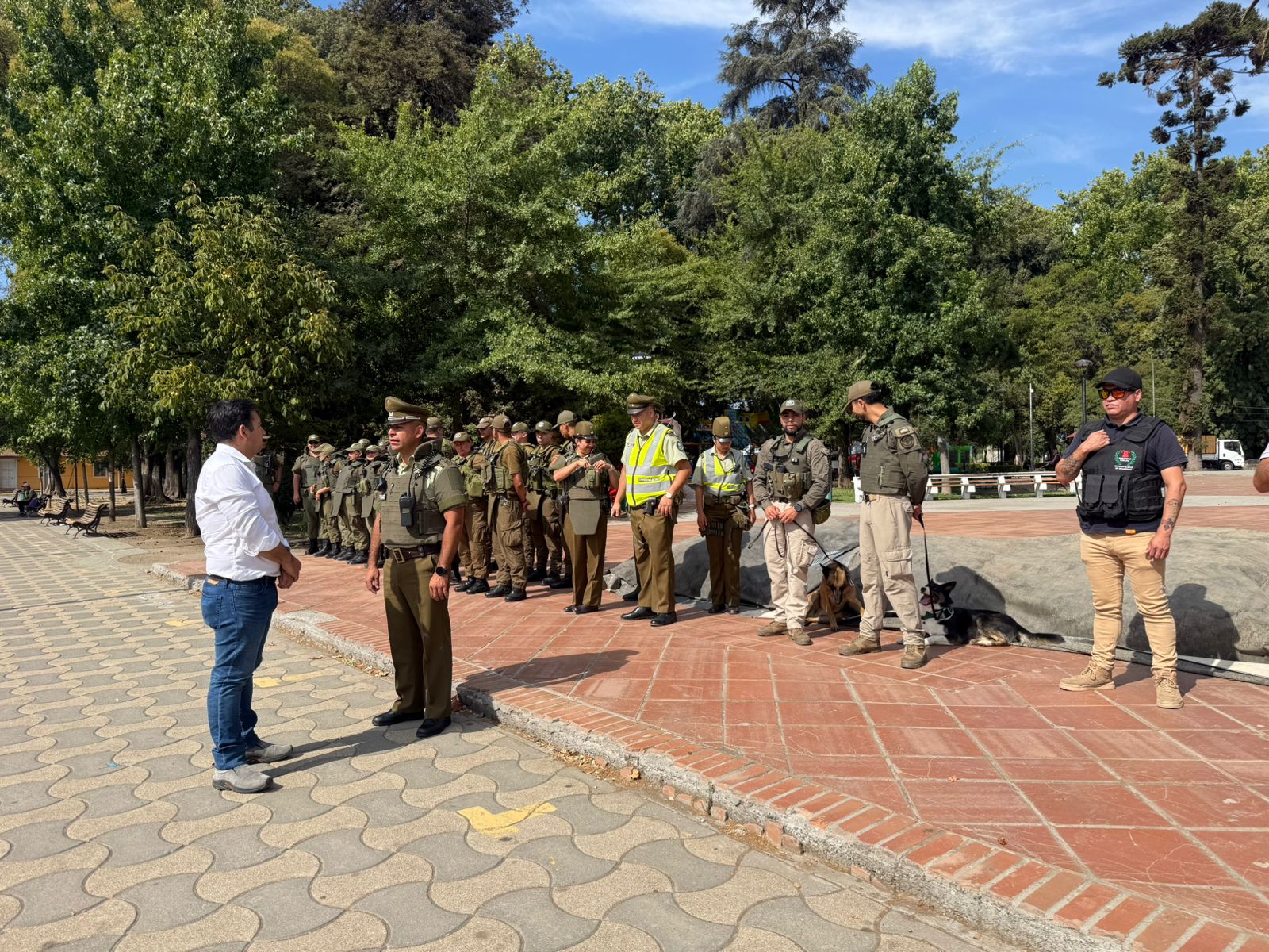 SEGURIDAD EN TERRENO: MUNICIPIO Y CARABINEROS REFUERZAN VIGILANCIA COMUNAL