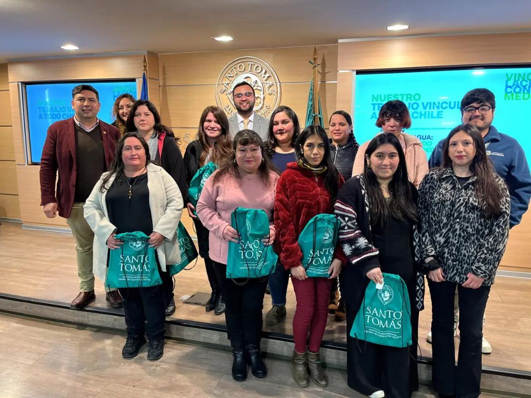 MUNICIPIO DE GRANEROS IMPULSA CICLO DE CAPACITACIONES PARA JEFAS DE HOGAR JUNTO AL INSTITUTO SANTO TOMÁS