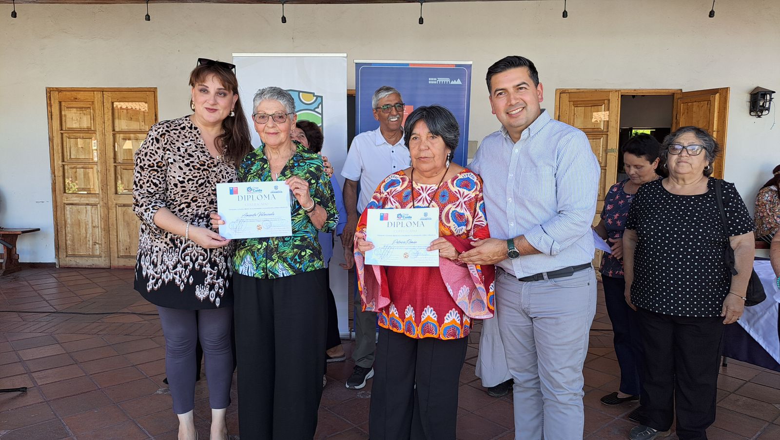 💜🌷 EMOTIVO RECONOCIMIENTO A MUJERES EN EL MARCO DEL MES DE LA MUJER EN #GRANEROS