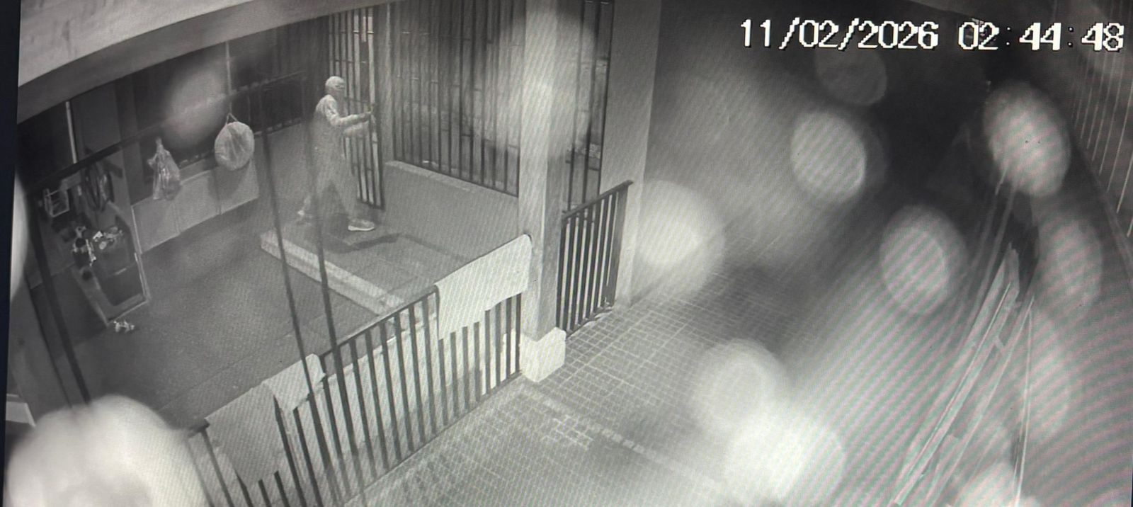 DELINCUENTES SON DETENIDOS INFRAGANTI TRAS ROBO EN JARDÍN INFANTIL
