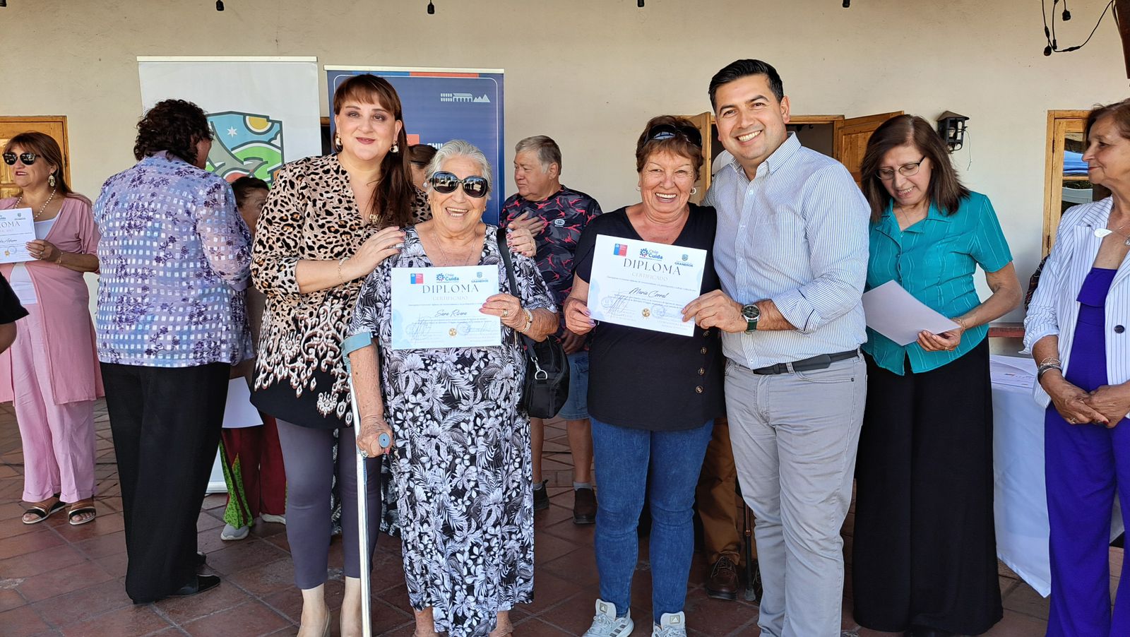 💜🌷 EMOTIVO RECONOCIMIENTO A MUJERES EN EL MARCO DEL MES DE LA MUJER EN #GRANEROS