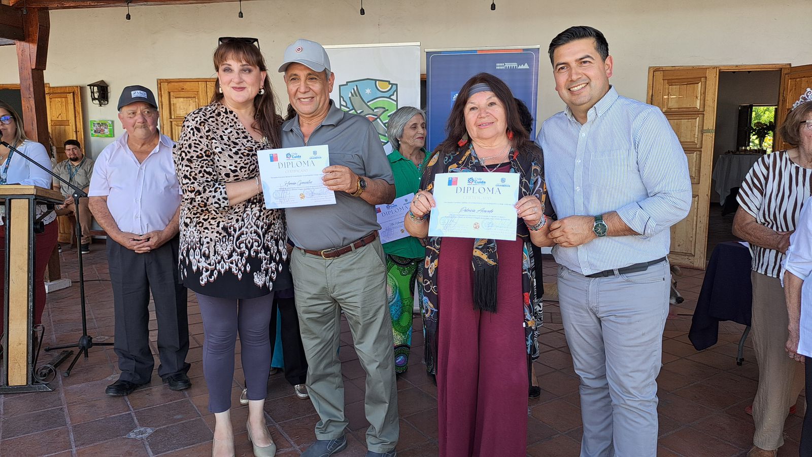 💜🌷 EMOTIVO RECONOCIMIENTO A MUJERES EN EL MARCO DEL MES DE LA MUJER EN #GRANEROS