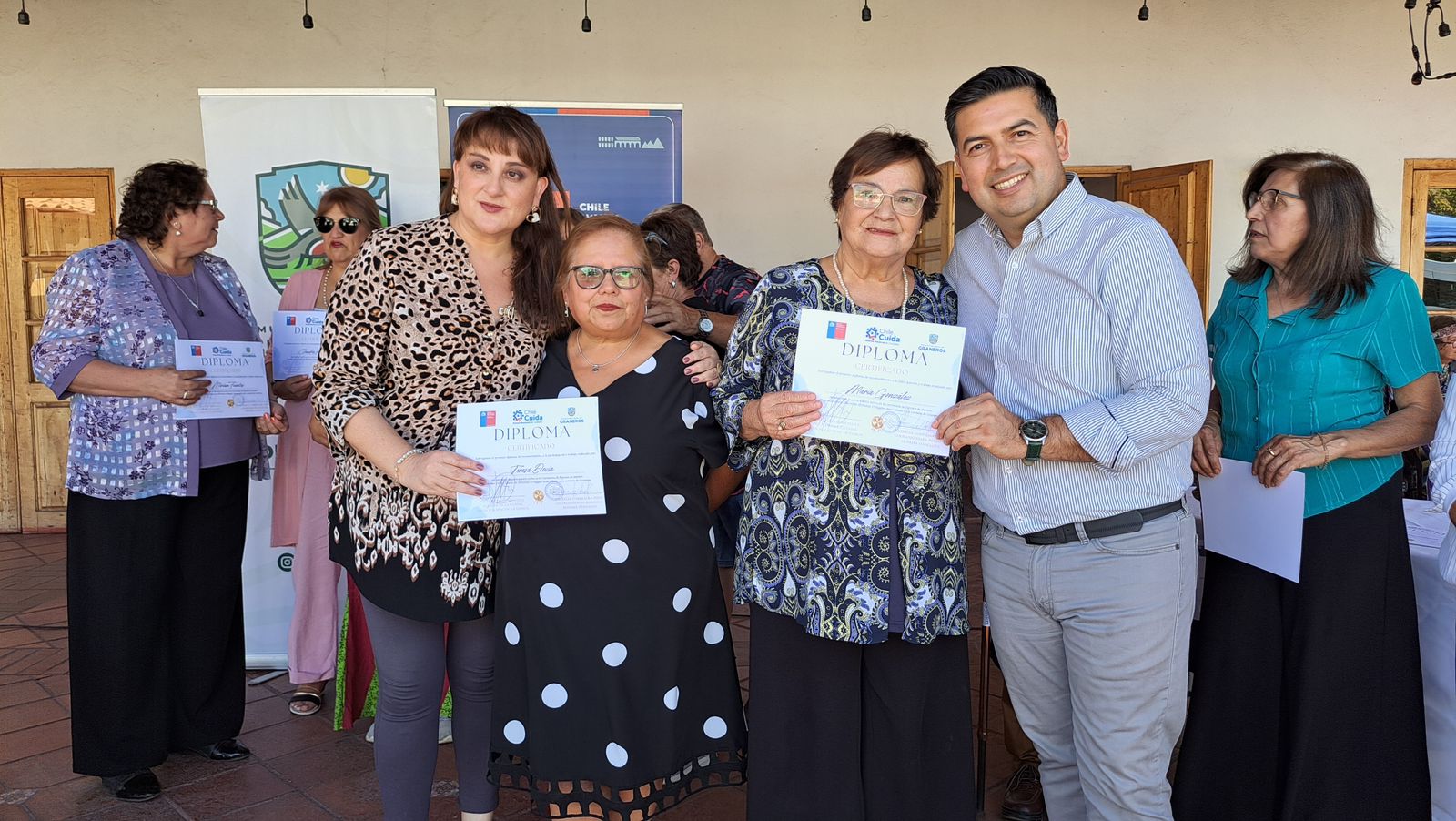 💜🌷 EMOTIVO RECONOCIMIENTO A MUJERES EN EL MARCO DEL MES DE LA MUJER EN #GRANEROS